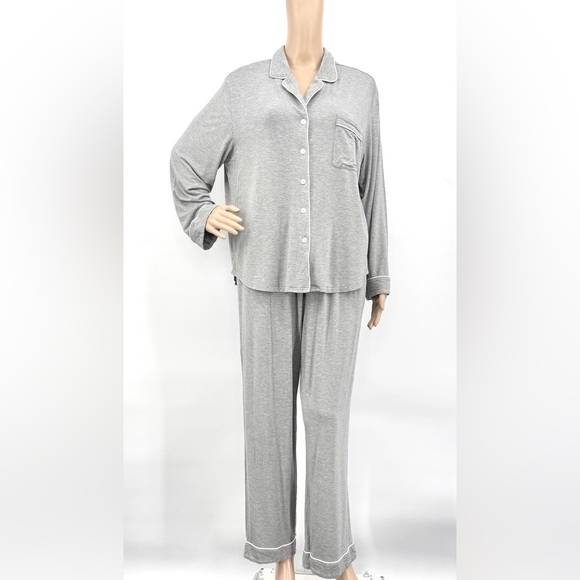 Cozy Earth Bamboo Knit Classic Long Sleeve Pajama Set - Picture 2 of 9